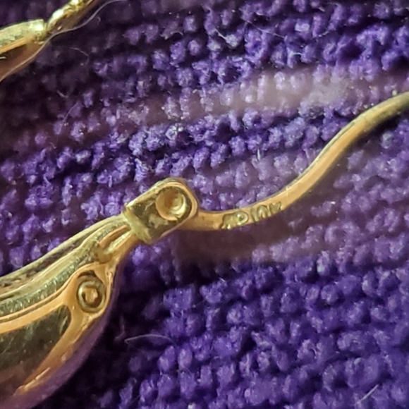 10k gold Large Dolphin hoop earrings - Picture 5 of 5